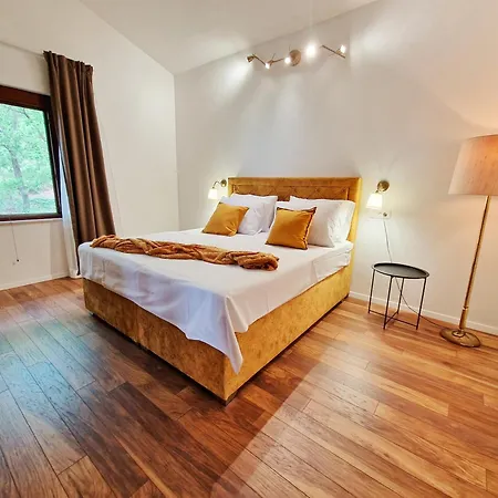 Omindula Jesenice (Split-Dalmatia)